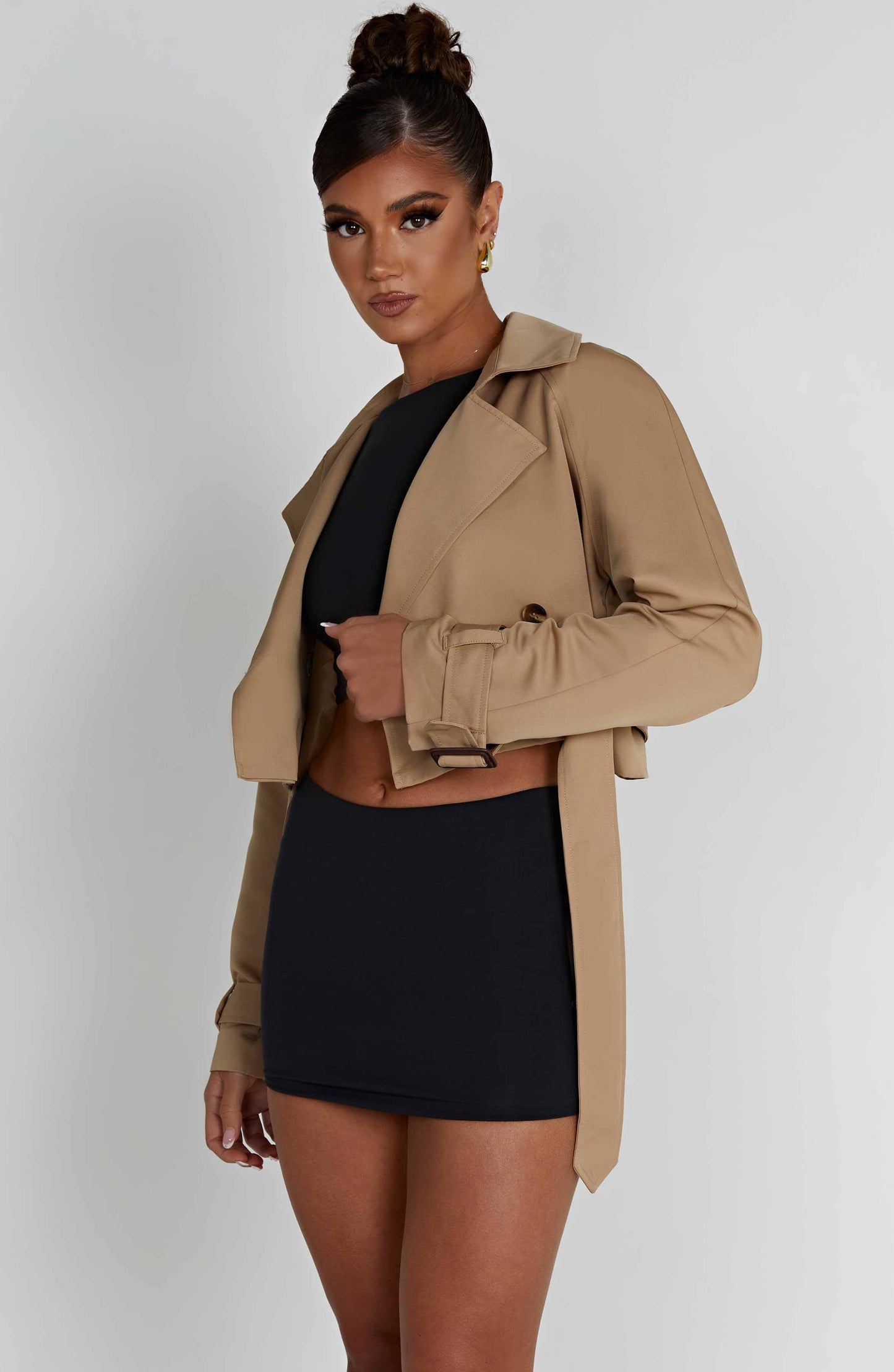 Helena™ | Cropped Beige Trench Coat